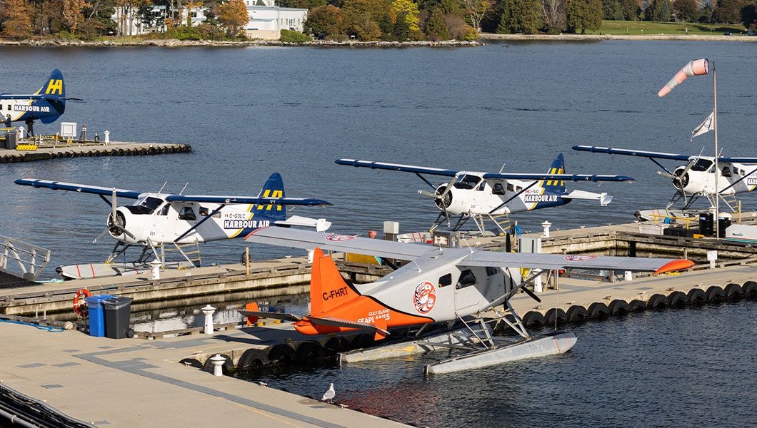 https://res.cloudinary.com/see-sight-tours/image/upload/v1745910012/strapi/Harbour_Tour_Vancouver_Canada_8d942e01cd.jpg