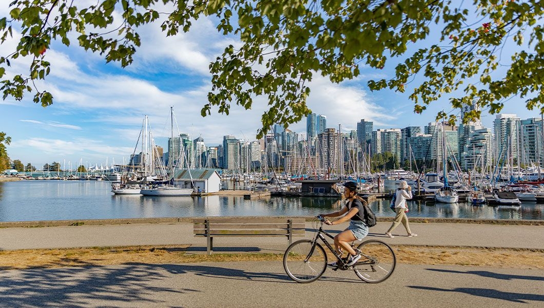 https://res.cloudinary.com/see-sight-tours/image/upload/v1745910200/strapi/Canada_Stanley_Park_Vancouver_9ee15bb92f.jpg
