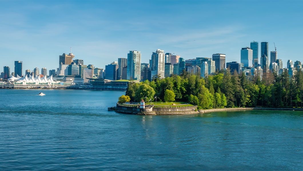 https://res.cloudinary.com/see-sight-tours/image/upload/v1745910200/strapi/Stanley_Park_Vancouver_Canada_88262b2a91.jpg