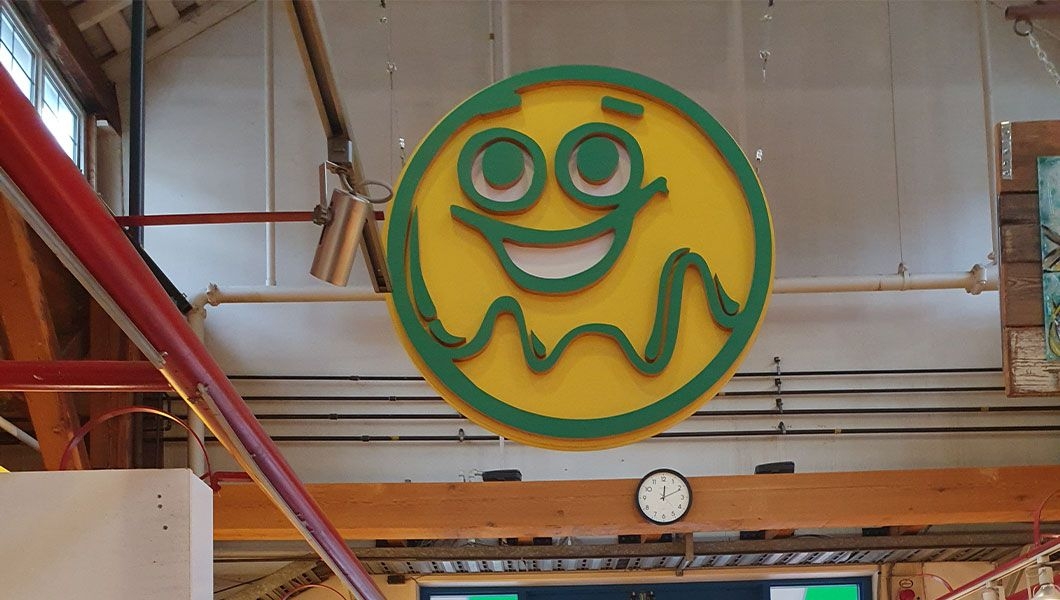 https://res.cloudinary.com/see-sight-tours/image/upload/v1745914187/strapi/Lees_Donuts_Canada_a2161f2302.jpg
