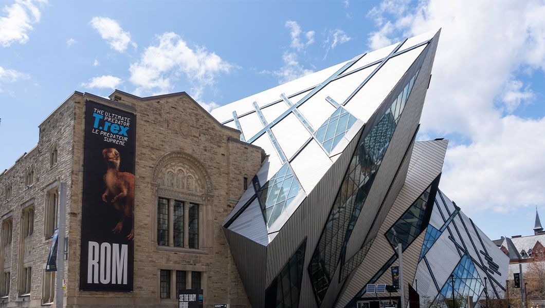 https://res.cloudinary.com/see-sight-tours/image/upload/v1746001040/strapi/Royal_Ontario_Museum_3_b5f17d209c.jpg