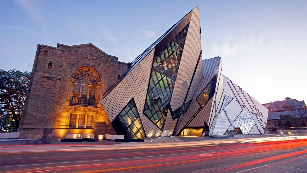 https://res.cloudinary.com/see-sight-tours/image/upload/v1746001040/strapi/Royal_Ontario_Museum_5_48f1a73623.jpg