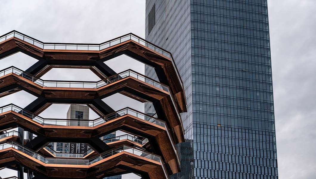 https://res.cloudinary.com/see-sight-tours/image/upload/v1747224788/strapi/hudson_yards4_4d1681a801.jpg