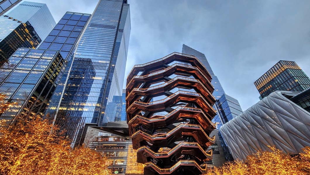 https://res.cloudinary.com/see-sight-tours/image/upload/v1747224788/strapi/hudson_yards_2d51d4720d.jpg