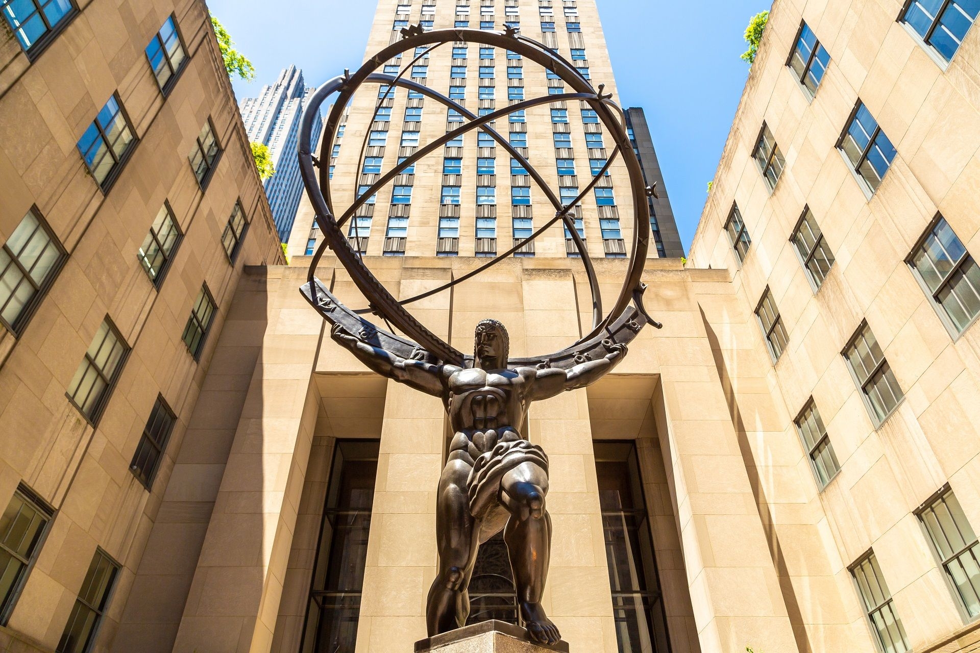 https://res.cloudinary.com/see-sight-tours/image/upload/v1747308362/strapi/10_Rockefeller_Center_eea7ed2736.jpg