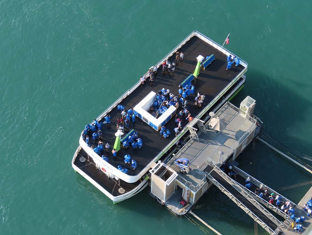 https://res.cloudinary.com/see-sight-tours/image/upload/v1747824461/strapi/Maid_of_the_mist_boat_tour_145f90933b.jpg