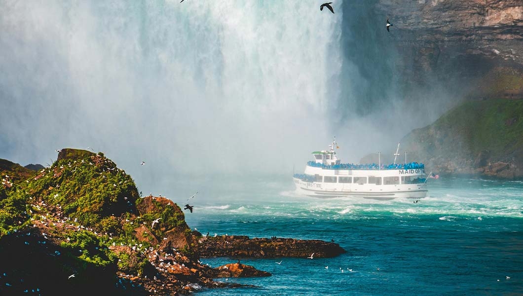 https://res.cloudinary.com/see-sight-tours/image/upload/v1747825827/strapi/mist_of_the_maid_3ba92c466e.jpg