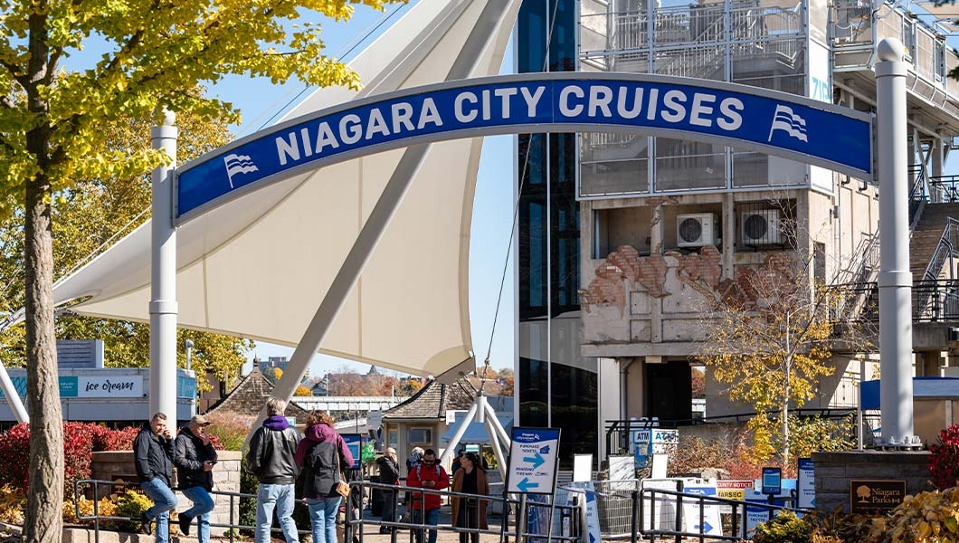 https://res.cloudinary.com/see-sight-tours/image/upload/v1747829719/strapi/Niagara_City_Cruises2_e6f6e5f287.jpg