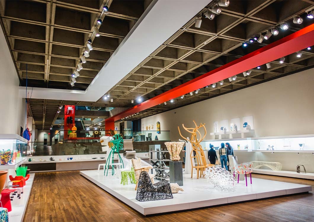 https://res.cloudinary.com/see-sight-tours/image/upload/v1748341181/strapi/museum_of_fine_arts_montreal1_b93c0e1068.jpg