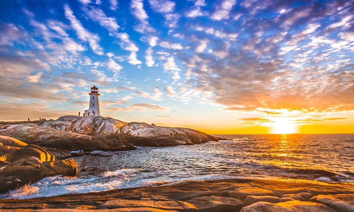 https://res.cloudinary.com/see-sight-tours/image/upload/v1752833702/strapi/Sunset_Tour_from_Halifax_fd3b28b0b9.jpg