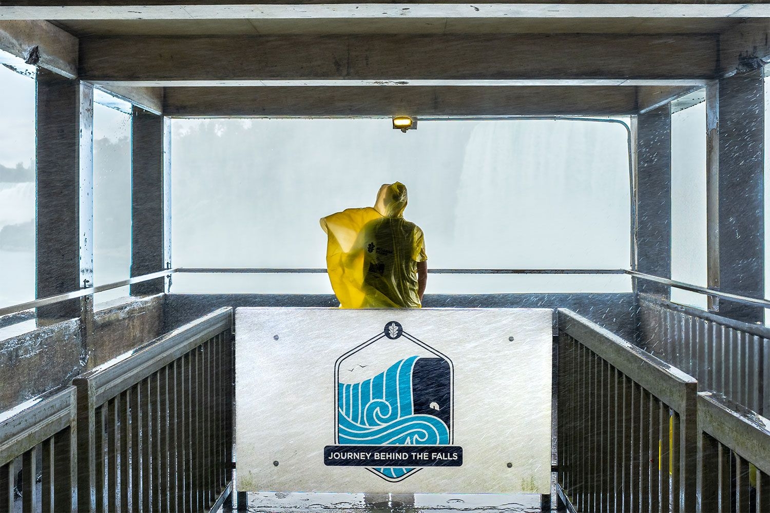 https://res.cloudinary.com/see-sight-tours/image/upload/v1763377535/strapi/Journey_Behind_the_Falls_c74de8015f.jpg