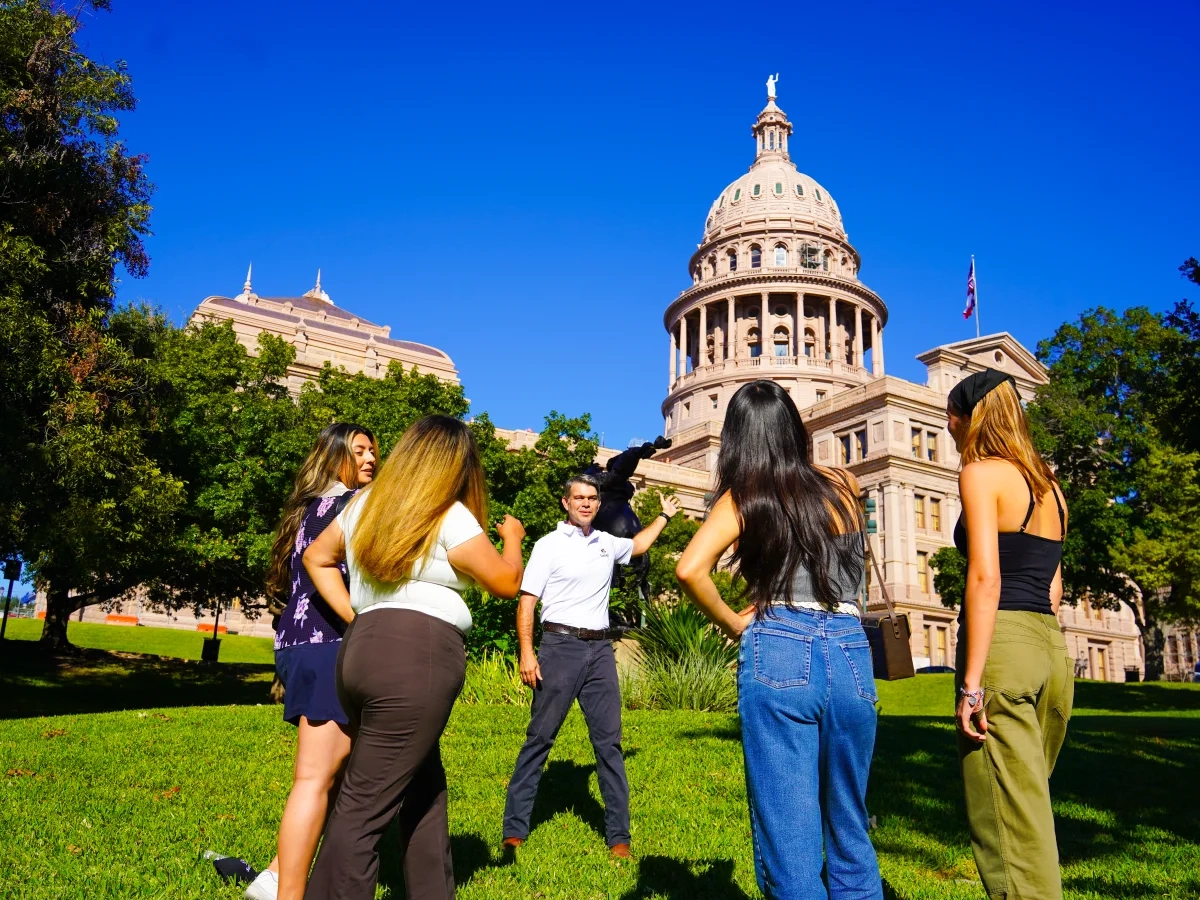 https://res.cloudinary.com/see-sight-tours/image/upload/v1781019959/strapi/Austin_Capitol_bvvyla_05e18c4dce.webp