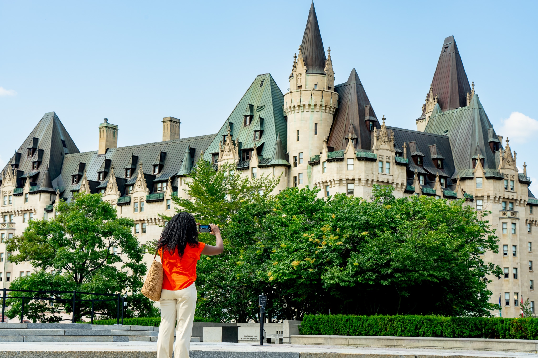 https://res.cloudinary.com/see-sight-tours/image/upload/v1787143497/strapi/Ottawa_Chateau_Laurier_13bc7380d9.jpg