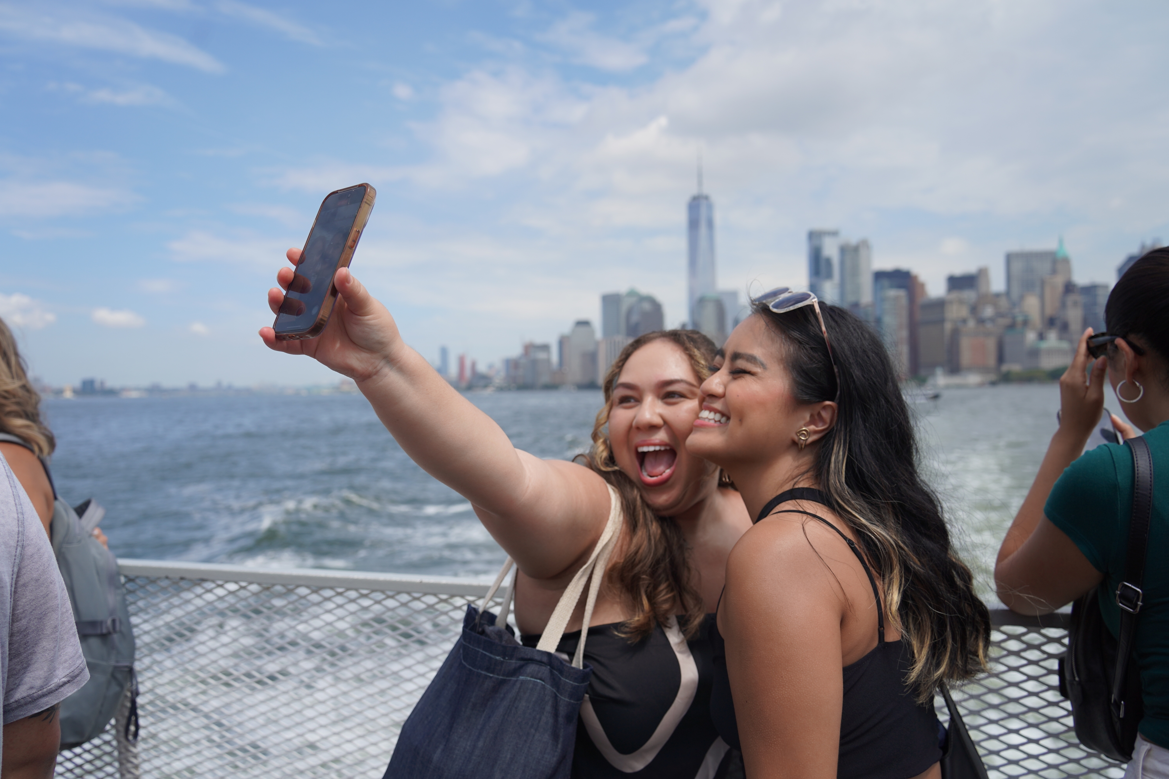https://res.cloudinary.com/see-sight-tours/image/upload/v1787161227/strapi/Manhattan_Skyline_ca48ca58ab.jpg
