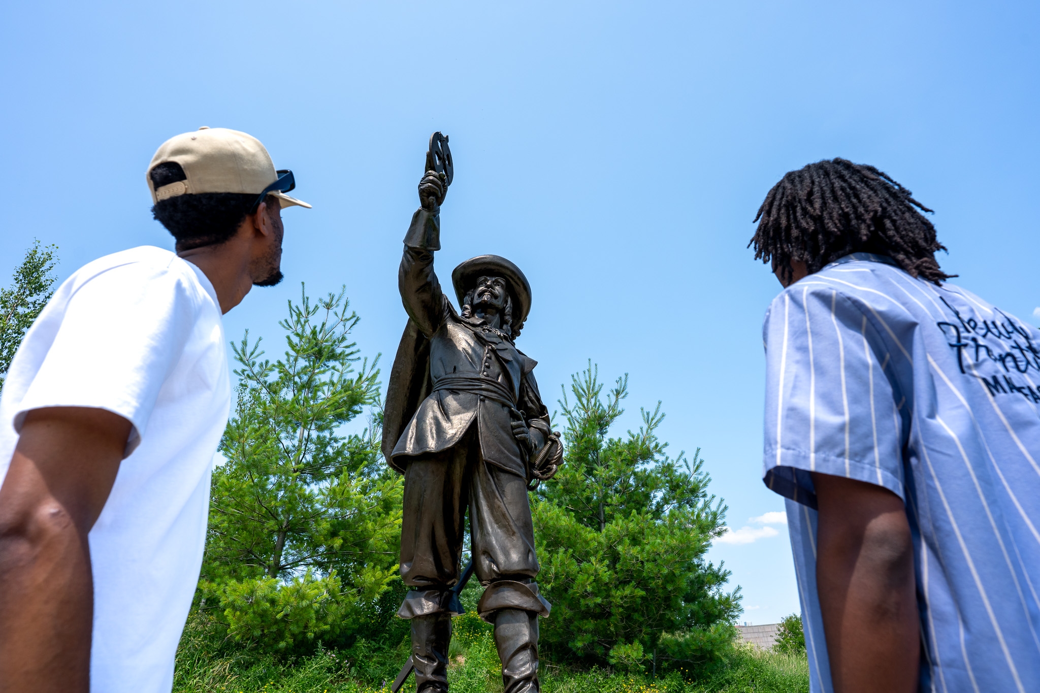 https://res.cloudinary.com/see-sight-tours/image/upload/v1787164897/strapi/Ottawa_Kiweki_Point_85102d4d15.jpg