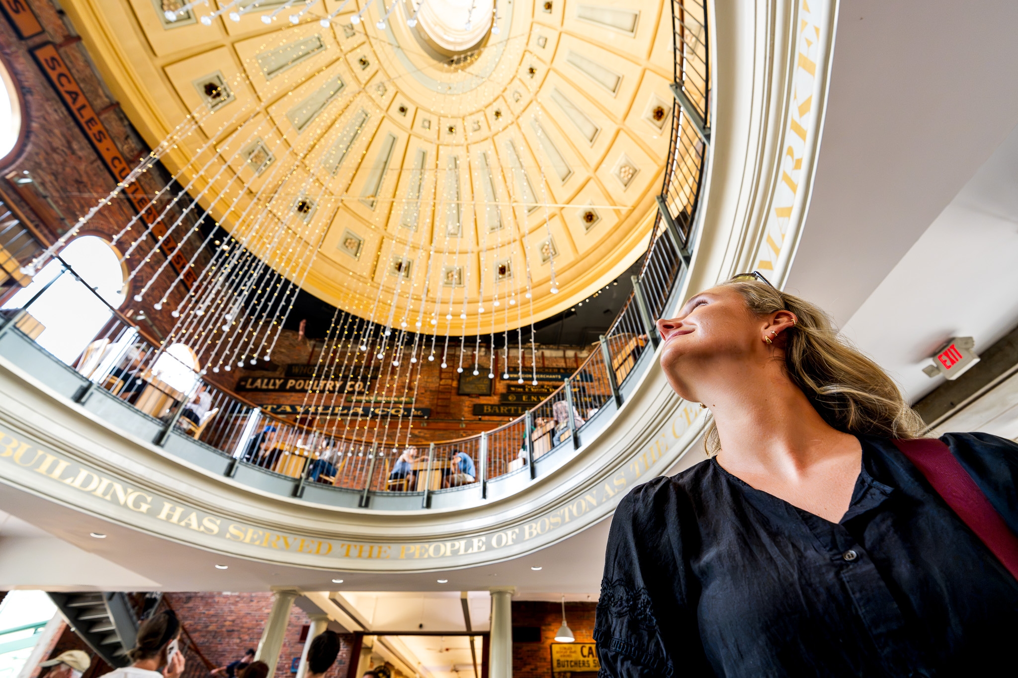 https://res.cloudinary.com/see-sight-tours/image/upload/v1787235330/strapi/Boston_Quincy_Market_739dff2331.jpg