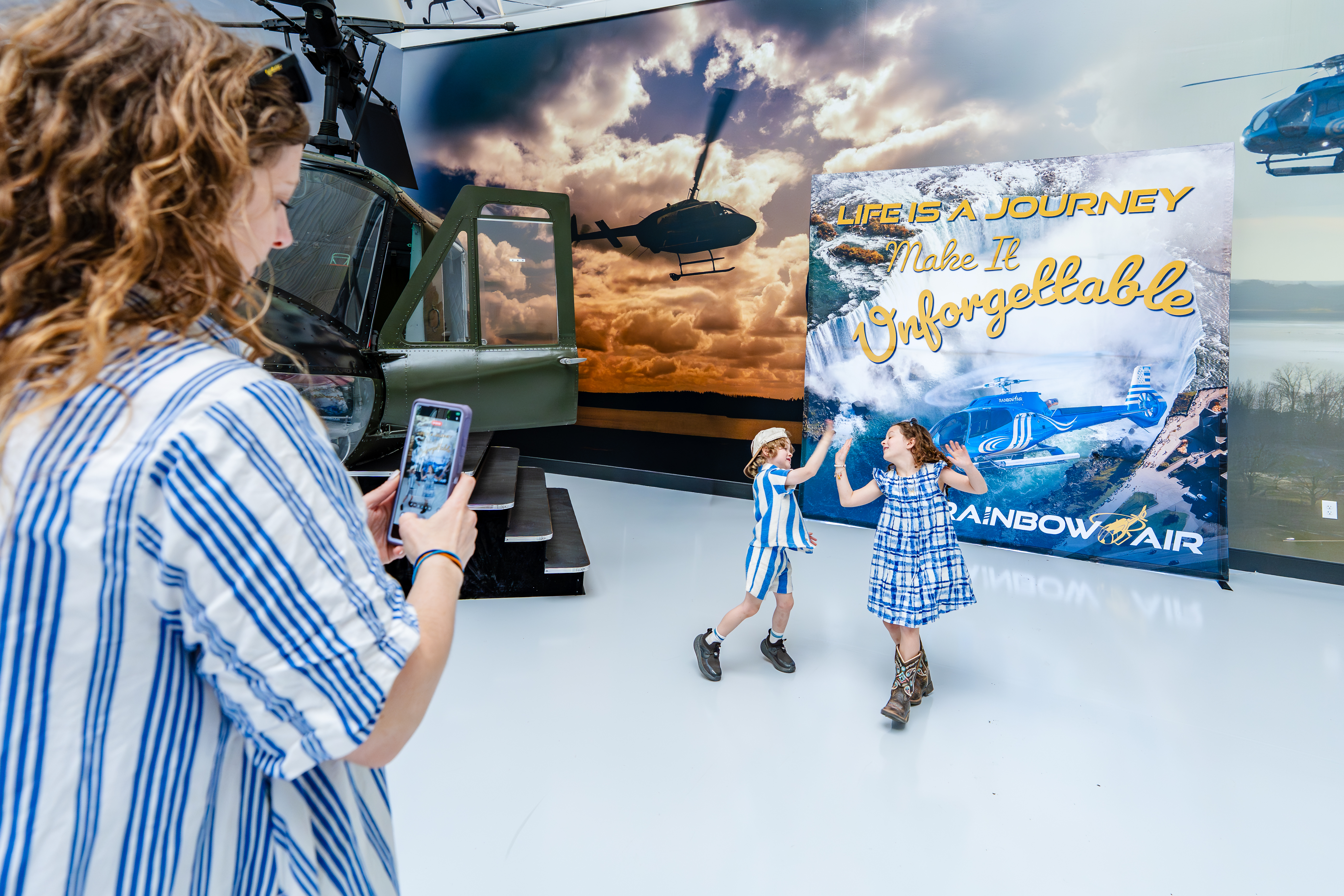 https://res.cloudinary.com/see-sight-tours/image/upload/v1787235953/strapi/NFUSA_Rainbow_Air_Helis_874e7af37d.jpg