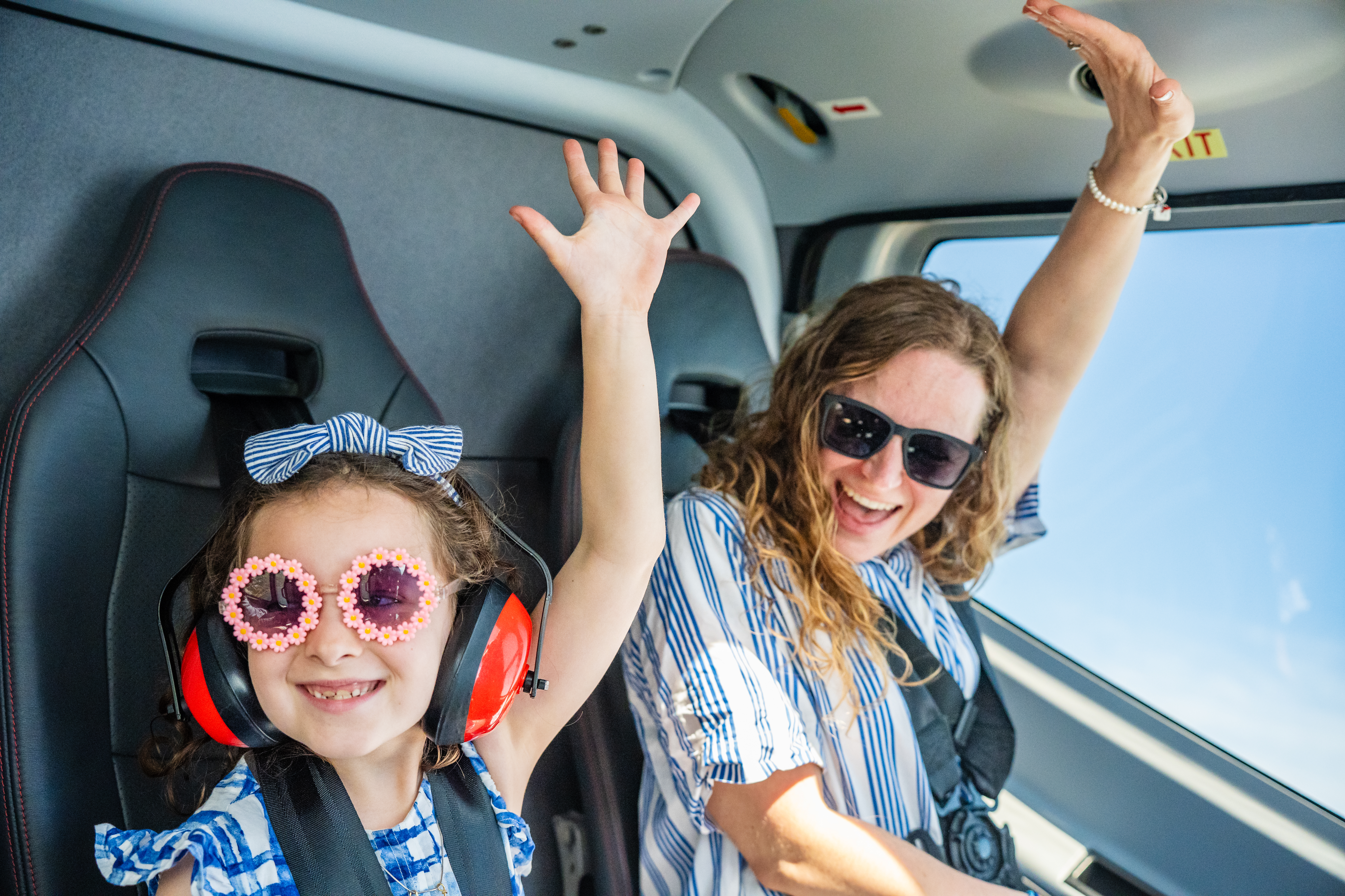 https://res.cloudinary.com/see-sight-tours/image/upload/v1787235954/strapi/NFUSA_Rainbow_Air_Helis_3a8ea6cc0a.jpg