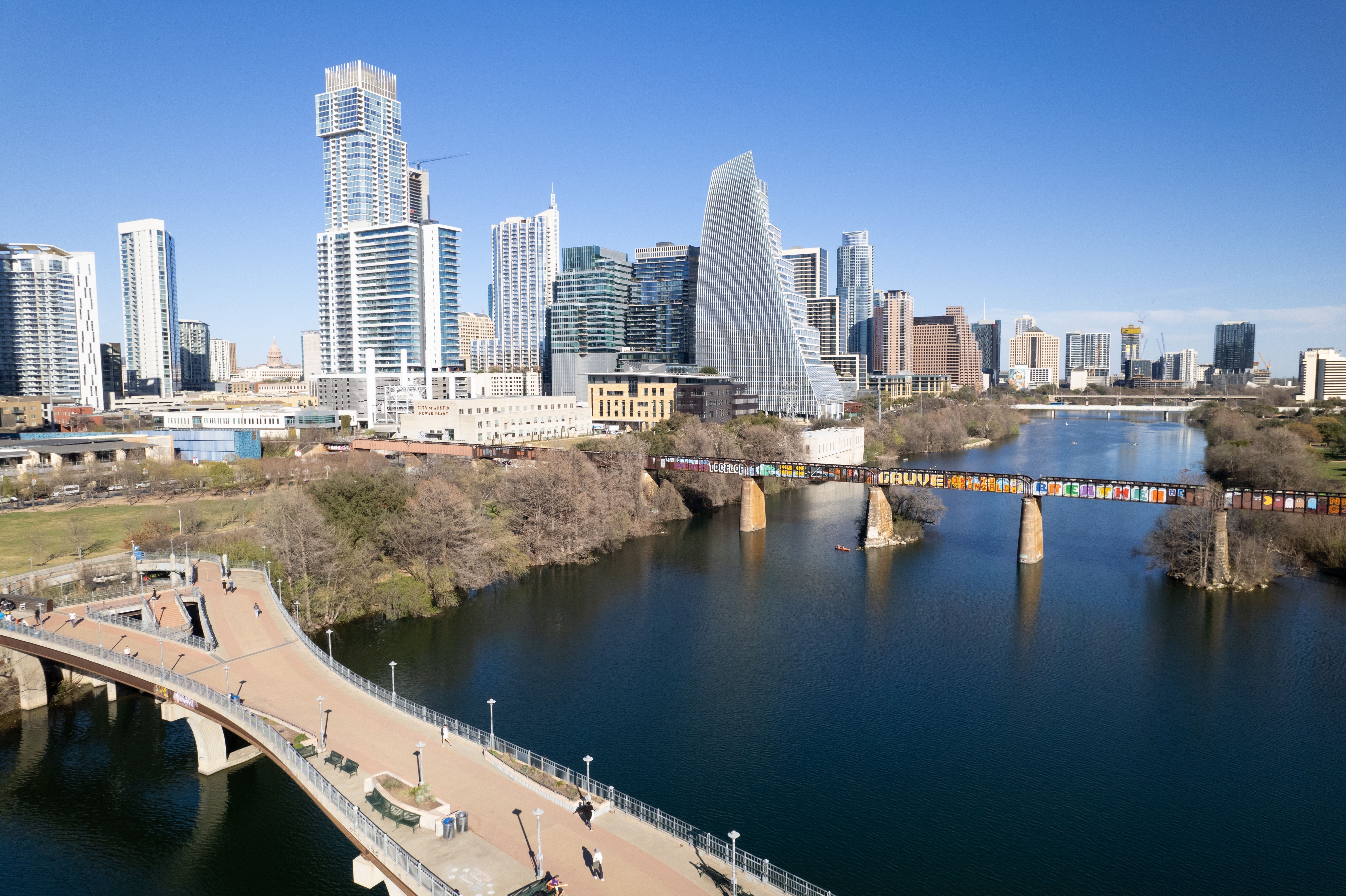 https://res.cloudinary.com/see-sight-tours/image/upload/v1787578135/strapi/Austin_Red_River_District_fea54cf10c.jpg