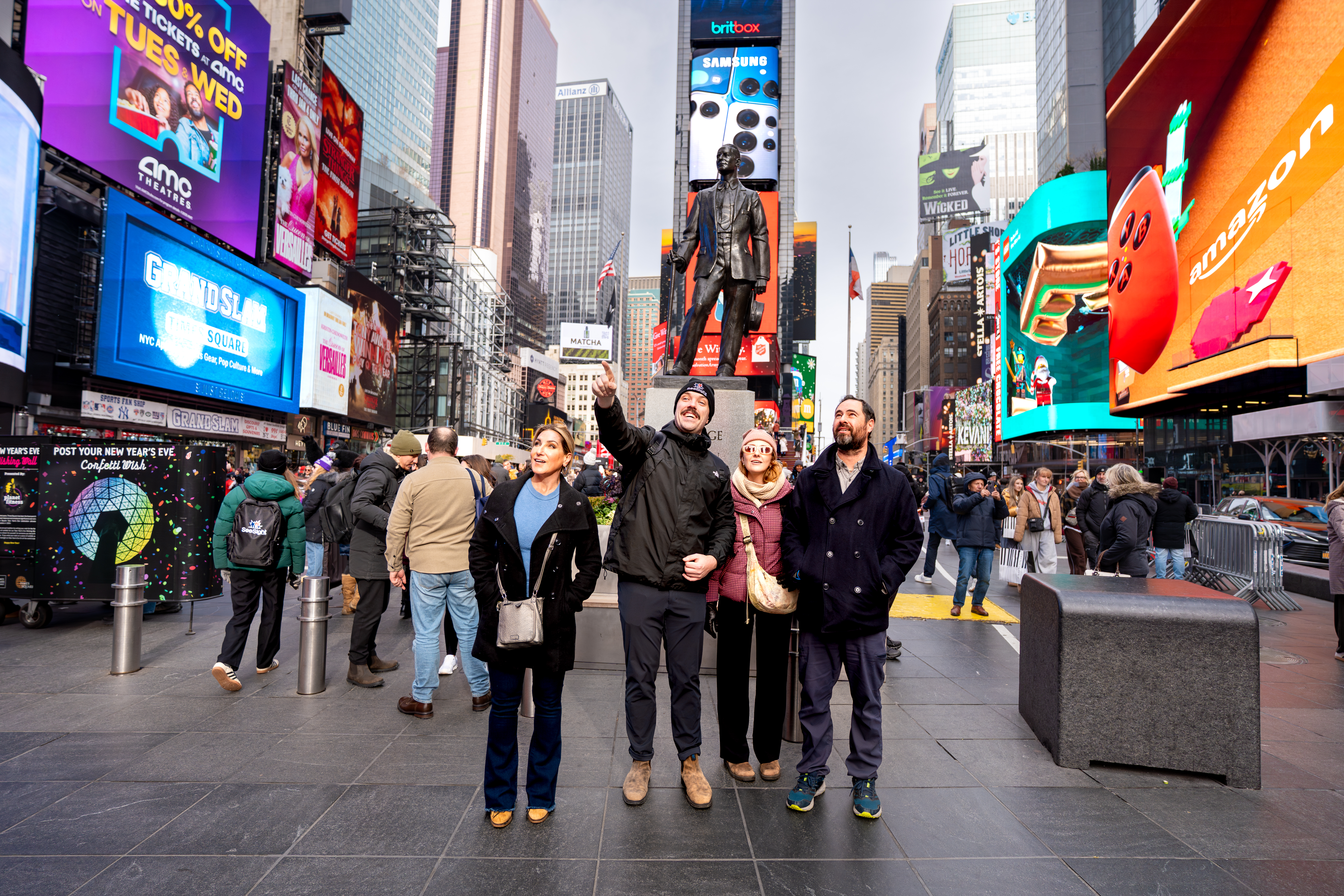 https://res.cloudinary.com/see-sight-tours/image/upload/v1787579990/strapi/SST_NYC_Time_Square_0005_8a9ded03cd.jpg