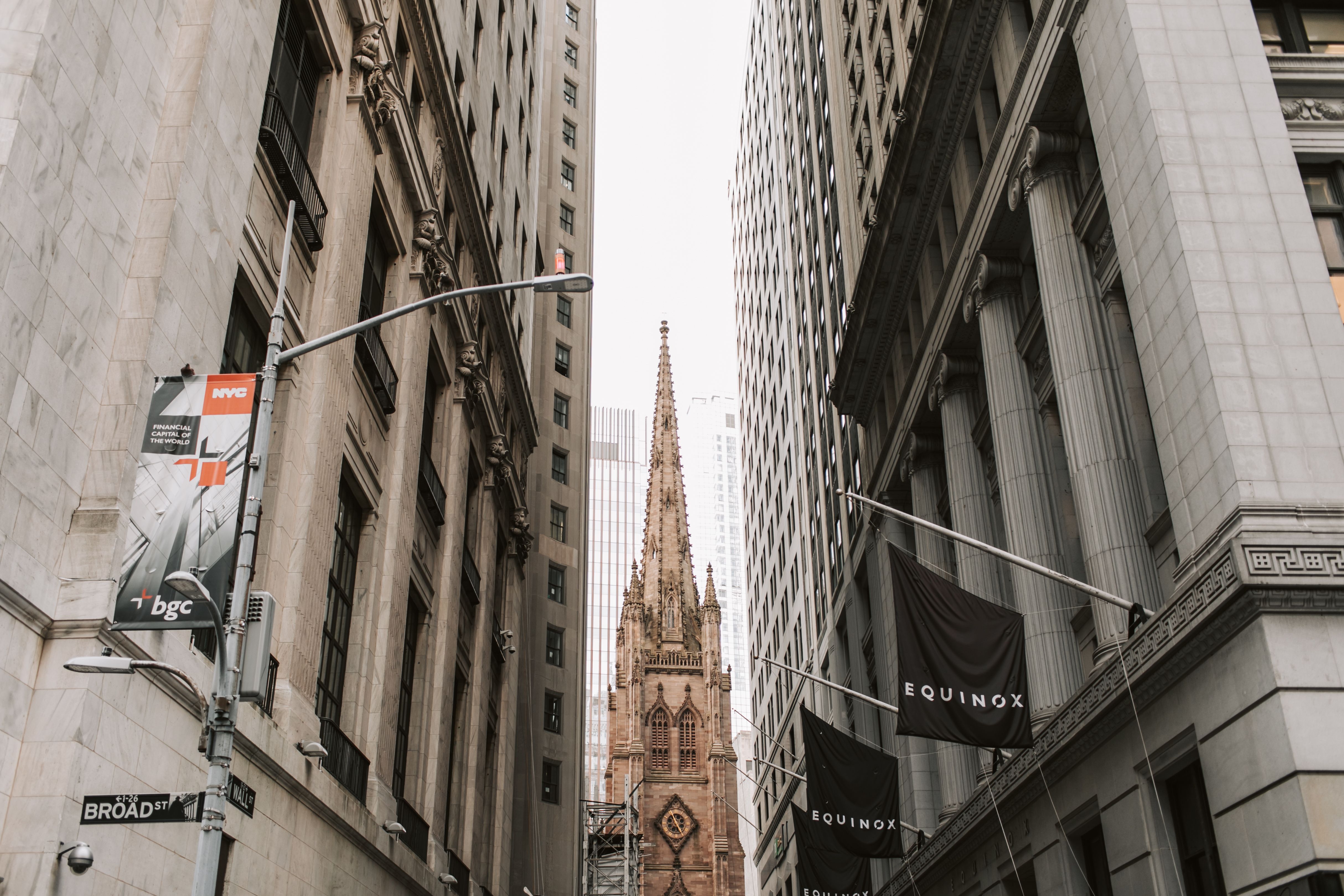 https://res.cloudinary.com/see-sight-tours/image/upload/v1787581607/strapi/NYC_Trinity_Church_11f3cac70c.jpg