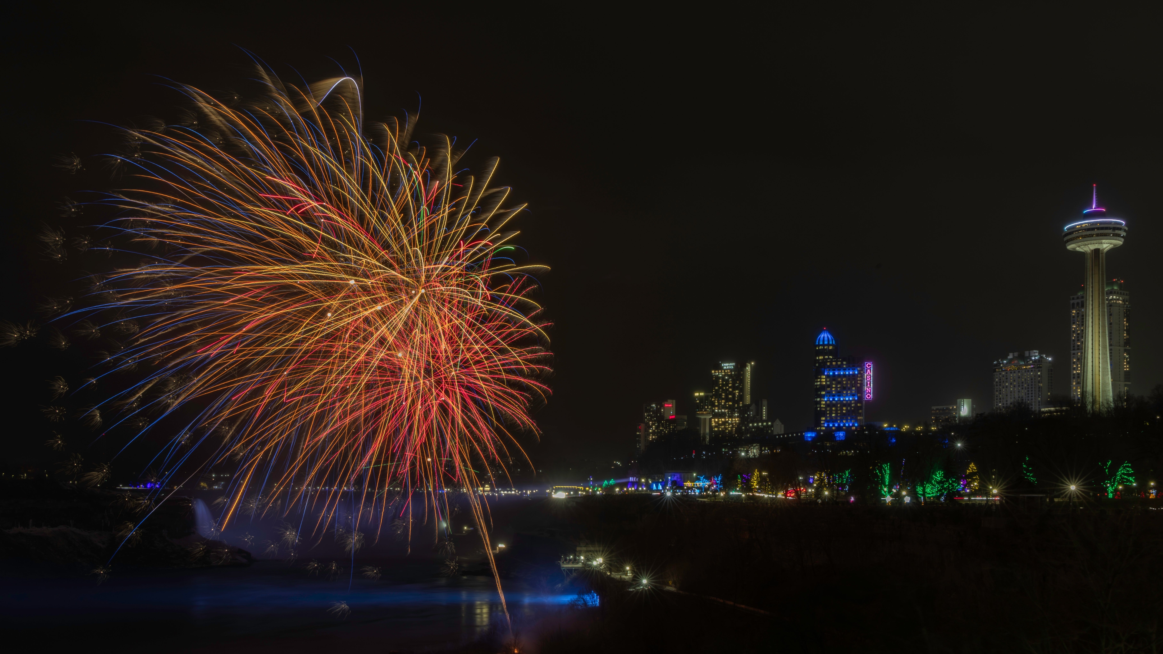 https://res.cloudinary.com/see-sight-tours/image/upload/v1787589031/strapi/NF_Festival_of_Lights_361e7054a9.jpg