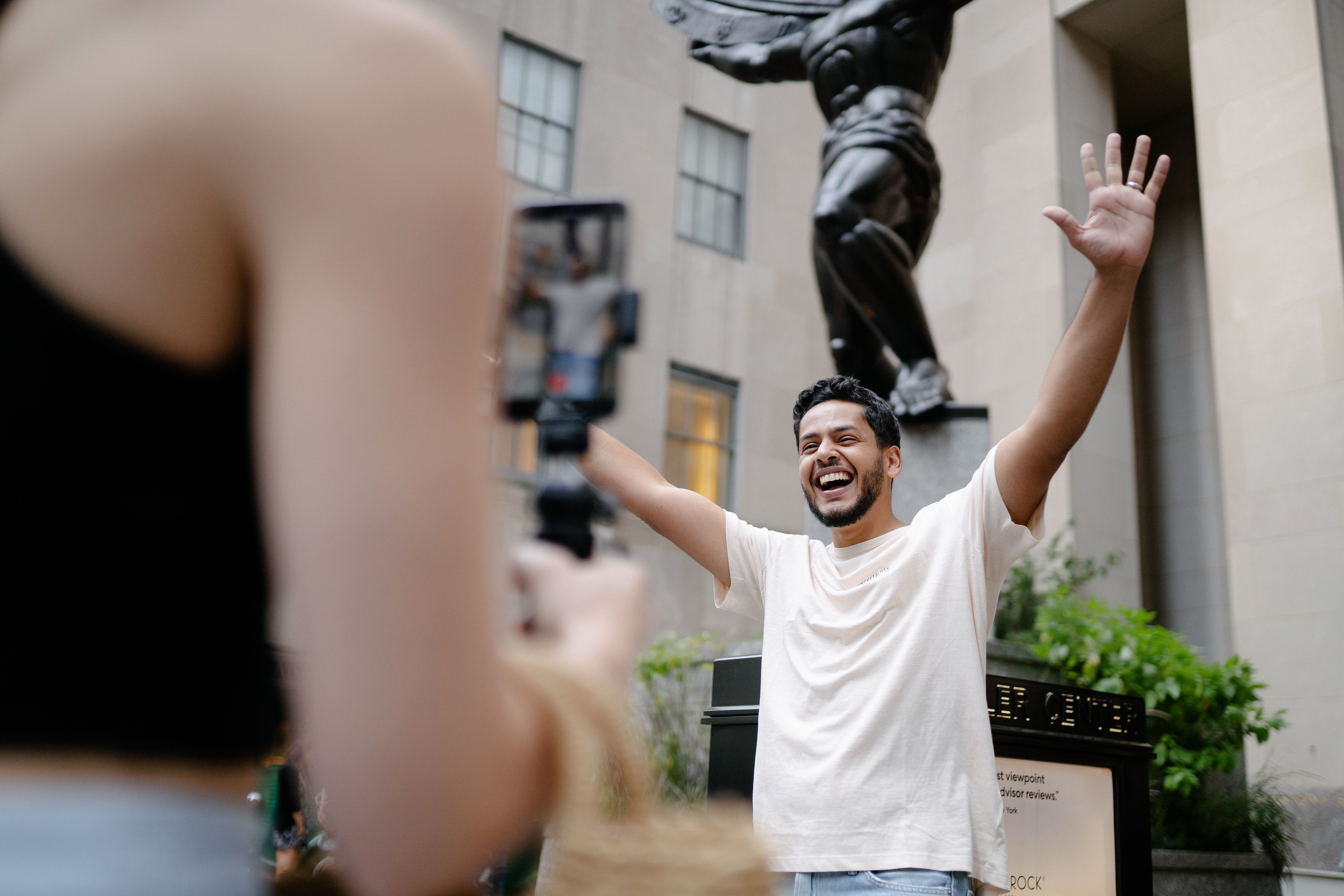 https://res.cloudinary.com/see-sight-tours/image/upload/v1787833232/strapi/NYC_Rockefeller_Center_48d6f7f620.jpg